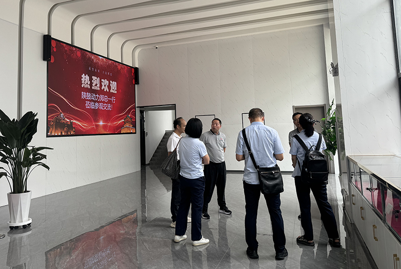 陜鼓動(dòng)力鄭總一行蒞臨國盛激光參觀交流